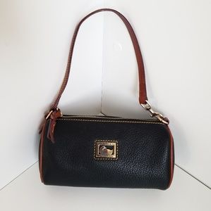 Dooney & Bourke black leather Dillen Minni barrel
